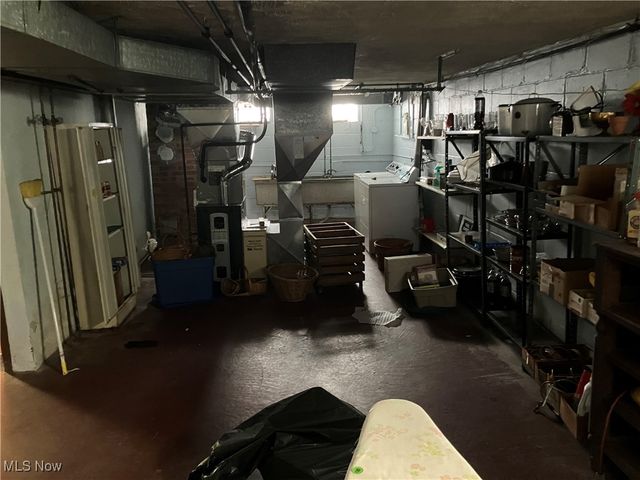 6361 S Canterbury Road, Parma, OH 44129