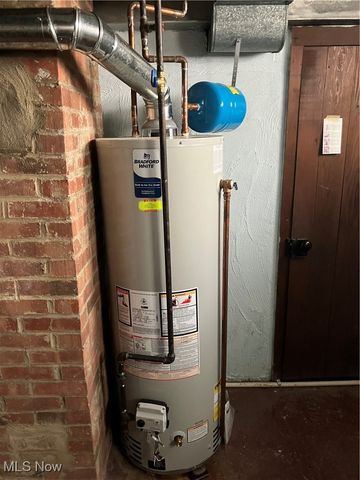 6361 S Canterbury Road, Parma, OH 44129