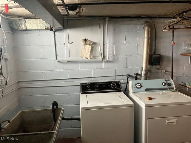 6361 S Canterbury Road, Parma, OH 44129