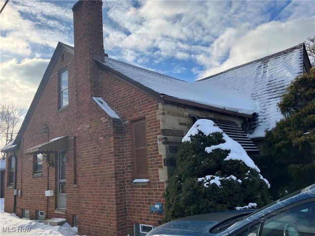 6361 S Canterbury Road, Parma, OH 44129