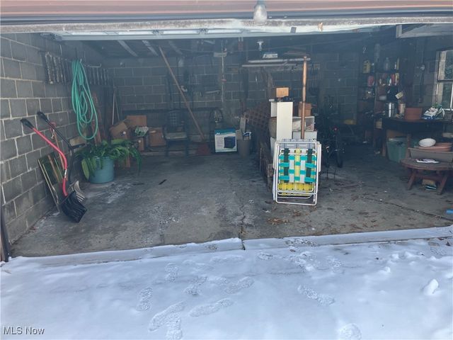 6361 S Canterbury Road, Parma, OH 44129