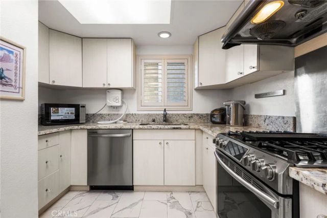 24001 Neece Avenue 7, Torrance, CA 90505