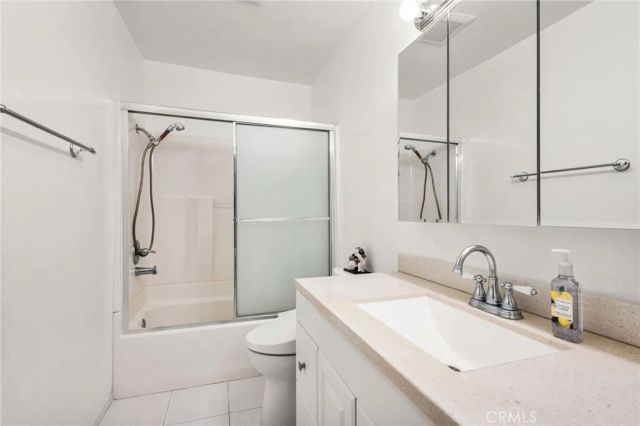 24001 Neece Avenue 7, Torrance, CA 90505