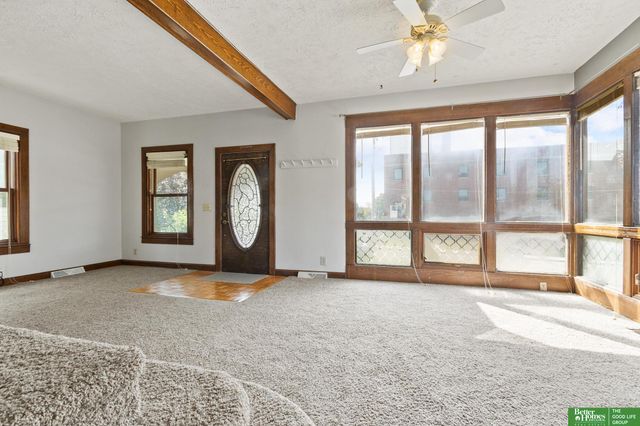 1401 S 8th Street, Omaha, NE 68108