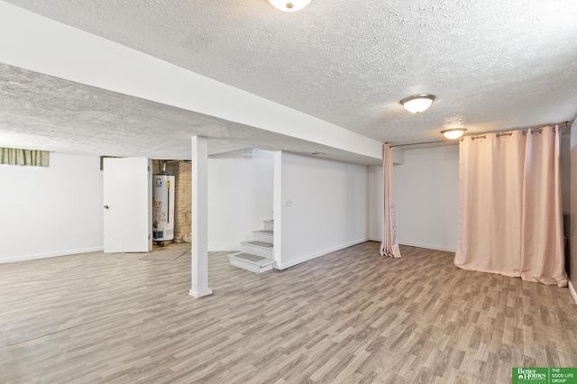 1401 S 8th Street, Omaha, NE 68108