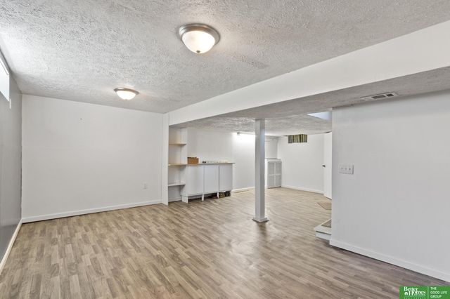 1401 S 8th Street, Omaha, NE 68108