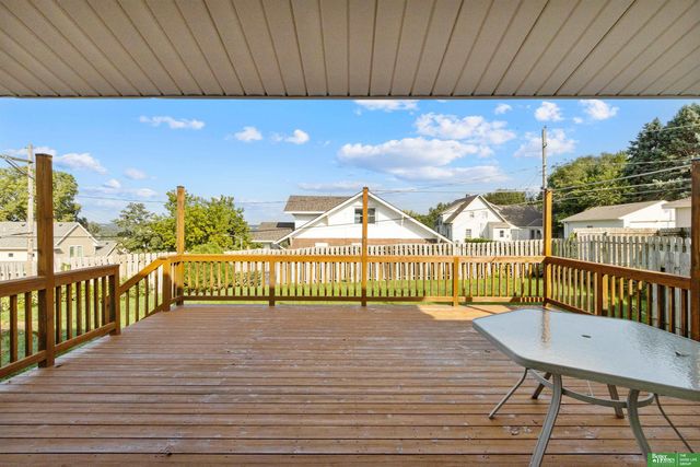 1401 S 8th Street, Omaha, NE 68108