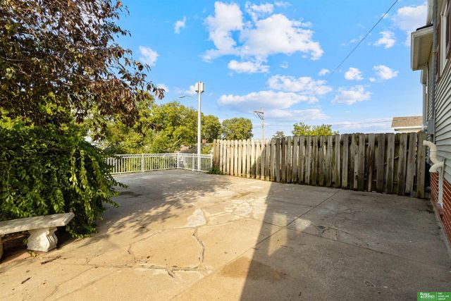 1401 S 8th Street, Omaha, NE 68108