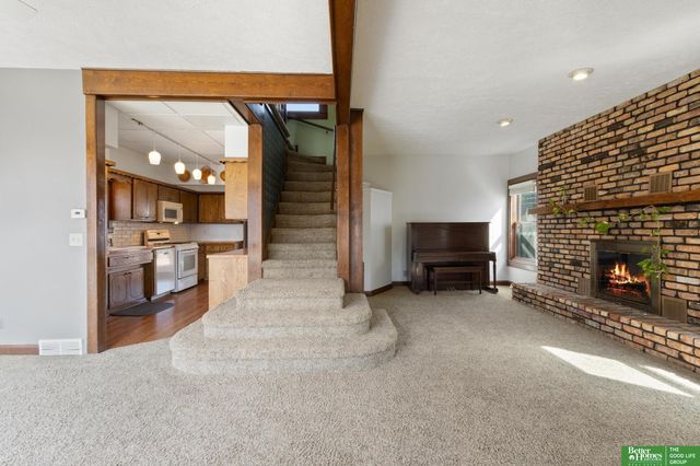 1401 S 8th Street, Omaha, NE 68108