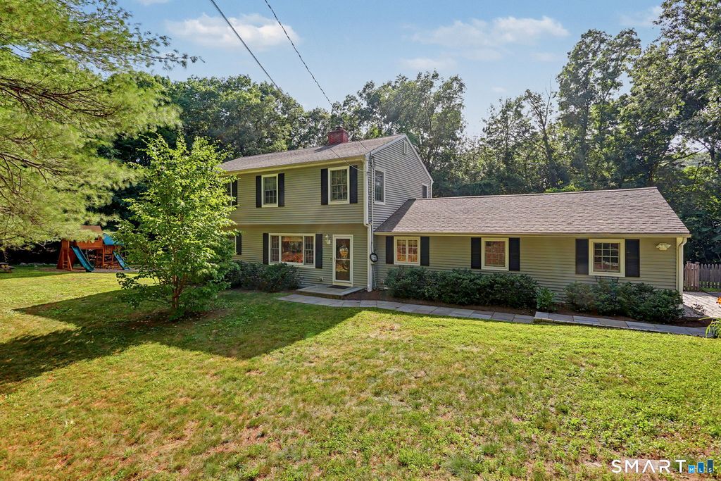 25 Sunset Hill Road, Wilton, CT 06897