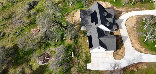 29030 Crystal Spings Ct, Coarsegold, CA 93614