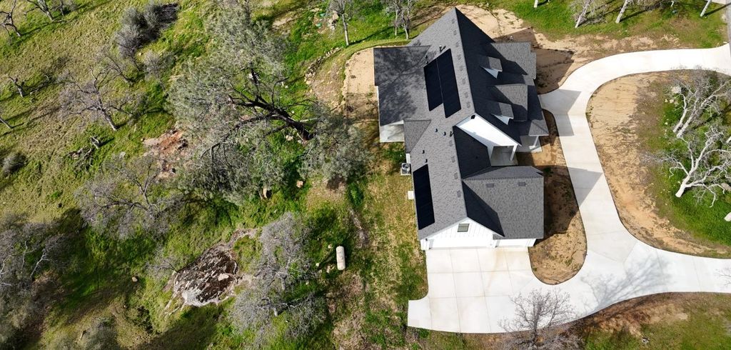 Image 59 of property listing at 29030 Crystal Spings Ct, Coarsegold, CA 93614