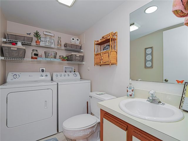 340 S Waverly Place 8B, Vero Beach, FL 32960