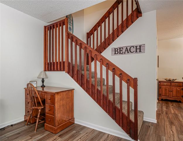340 S Waverly Place 8B, Vero Beach, FL 32960