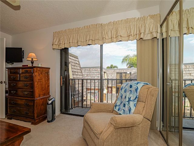 340 S Waverly Place 8B, Vero Beach, FL 32960