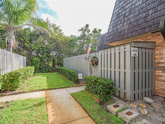 340 S Waverly Place 8B, Vero Beach, FL 32960