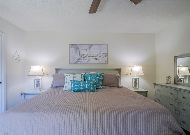 340 S Waverly Place 8B, Vero Beach, FL 32960