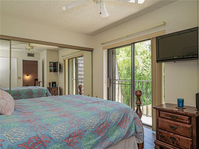 340 S Waverly Place 8B, Vero Beach, FL 32960