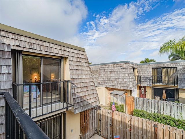340 S Waverly Place 8B, Vero Beach, FL 32960