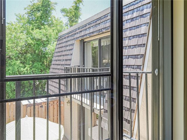 340 S Waverly Place 8B, Vero Beach, FL 32960