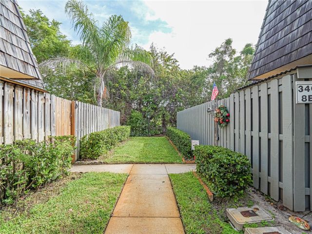 340 S Waverly Place 8B, Vero Beach, FL 32960