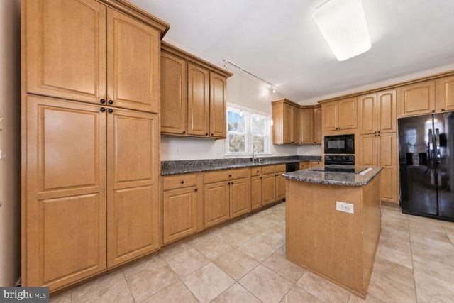 6926 MARYLAND AVE, Braddock Heights, MD 21714