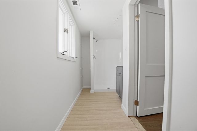 92 Summer St, Brockton, MA 02302