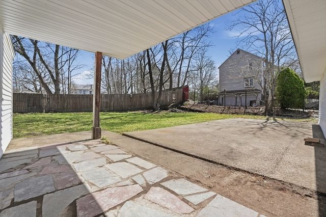 92 Summer St, Brockton, MA 02302