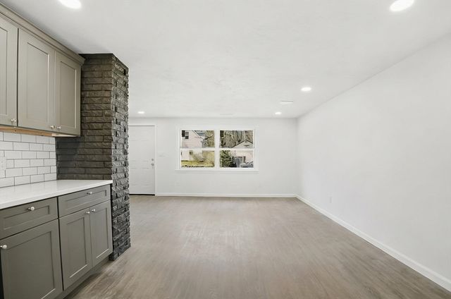 92 Summer St, Brockton, MA 02302