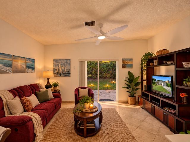 1245 SW 46TH Way, Deerfield Beach, FL 33442