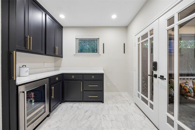 6413 Westlake Avenue, Dallas, TX 75214