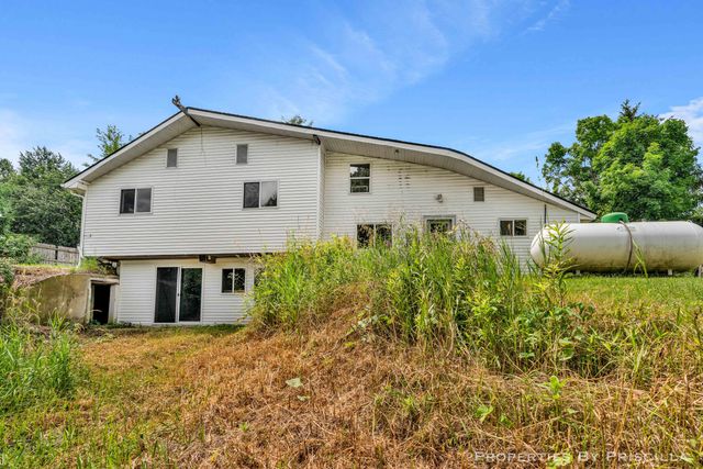 16134 Peach Ridge Avenue NW, Kent City, MI 49330