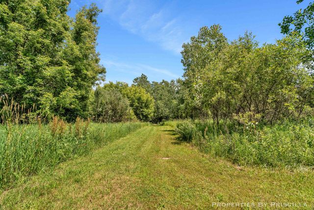 16134 Peach Ridge Avenue NW, Kent City, MI 49330