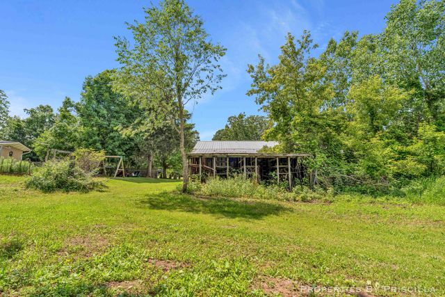 16134 Peach Ridge Avenue NW, Kent City, MI 49330