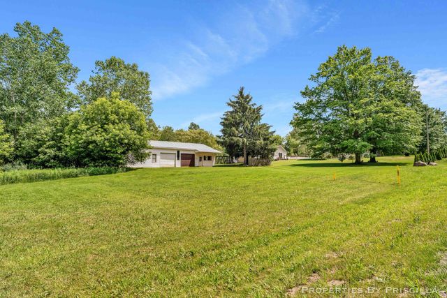 16134 Peach Ridge Avenue NW, Kent City, MI 49330