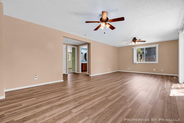 16134 Peach Ridge Avenue NW, Kent City, MI 49330