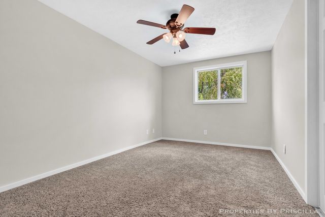 16134 Peach Ridge Avenue NW, Kent City, MI 49330