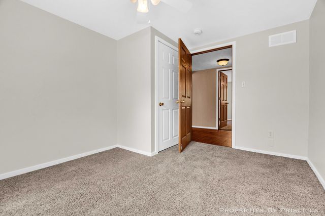 16134 Peach Ridge Avenue NW, Kent City, MI 49330
