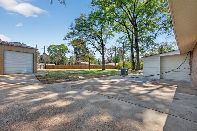 9629 Fairlawn Court, Shreveport, LA 71118