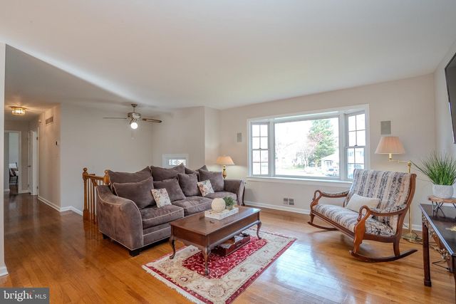 29 HAWTHORNE LN, Hightstown, NJ 08520