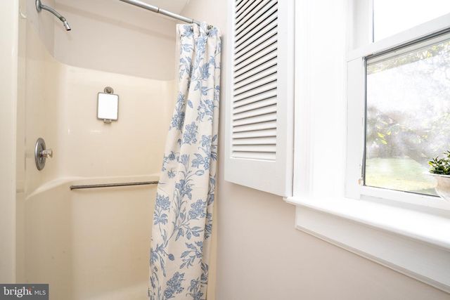 29 HAWTHORNE LN, Hightstown, NJ 08520