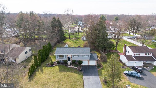 29 HAWTHORNE LN, Hightstown, NJ 08520