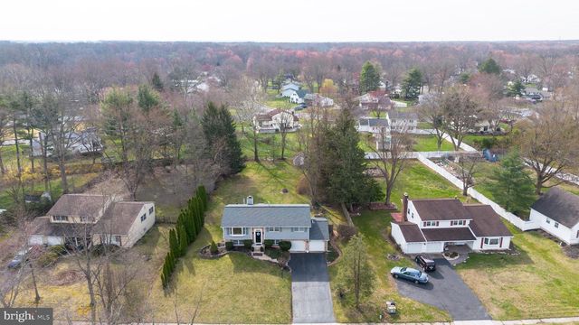 29 HAWTHORNE LN, Hightstown, NJ 08520