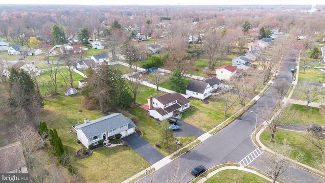 29 HAWTHORNE LN, Hightstown, NJ 08520