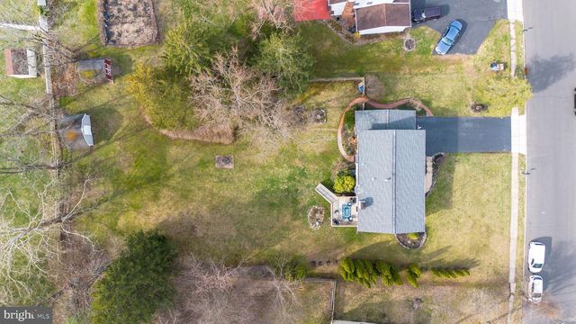 29 HAWTHORNE LN, Hightstown, NJ 08520