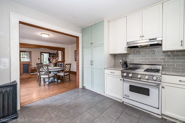 134 N Anderson Street, Lake Orion Village, MI 48362