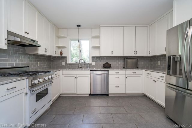 134 N Anderson Street, Lake Orion Village, MI 48362