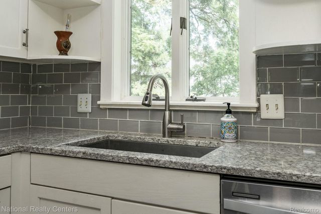 134 N Anderson Street, Lake Orion Village, MI 48362