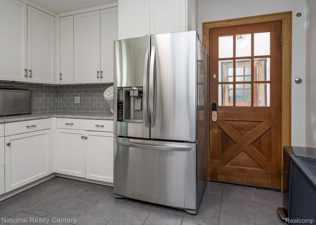134 N Anderson Street, Lake Orion Village, MI 48362