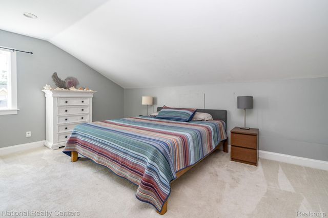 134 N Anderson Street, Lake Orion Village, MI 48362
